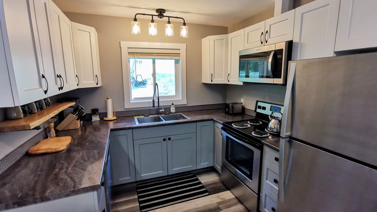 Photo of Kitchen in Sliammon
