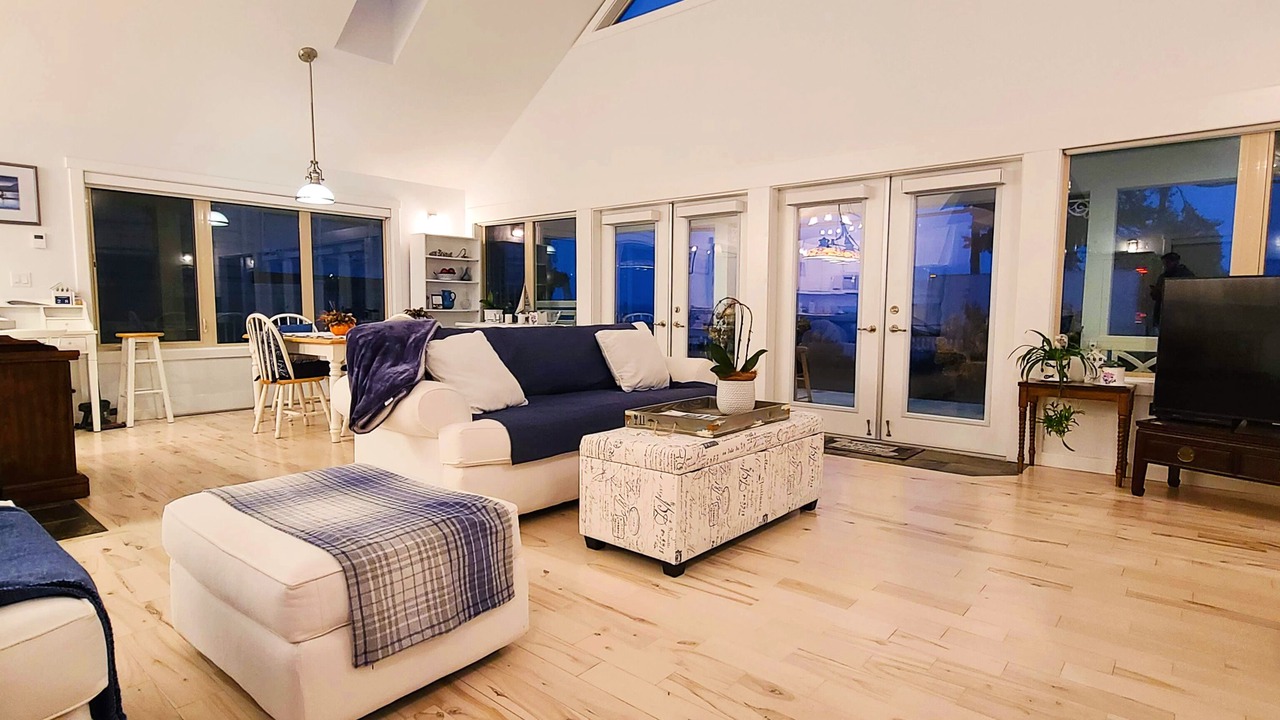 Photo of Livingroom in Downtown