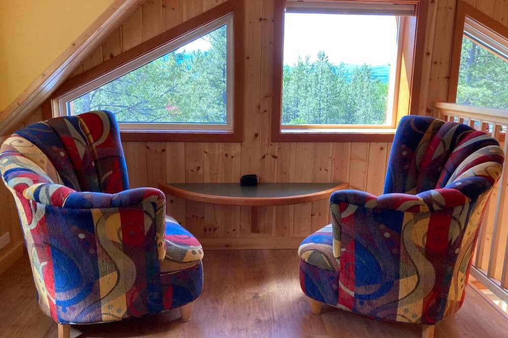 Photo of Livingroom in Whitehorse
