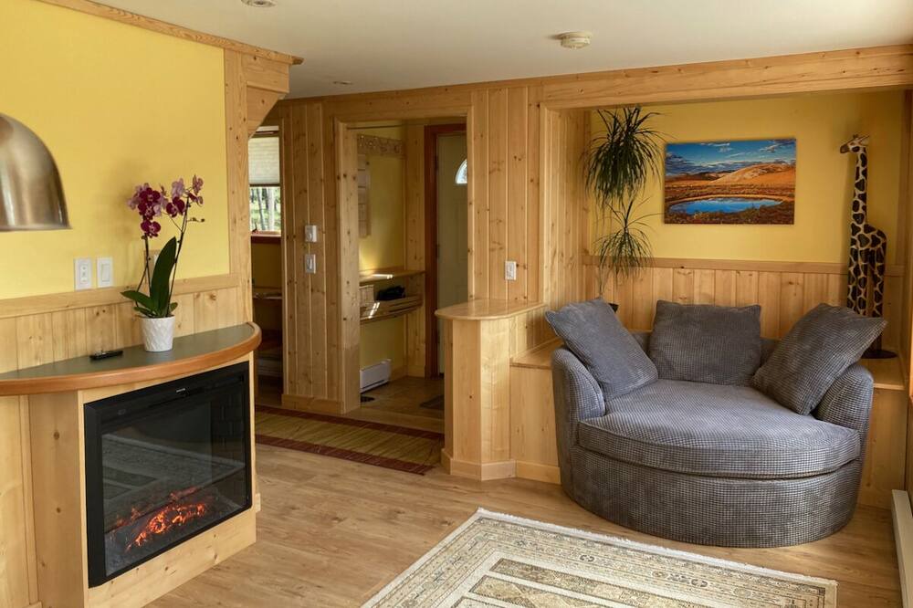 Photo of Livingroom in Whitehorse