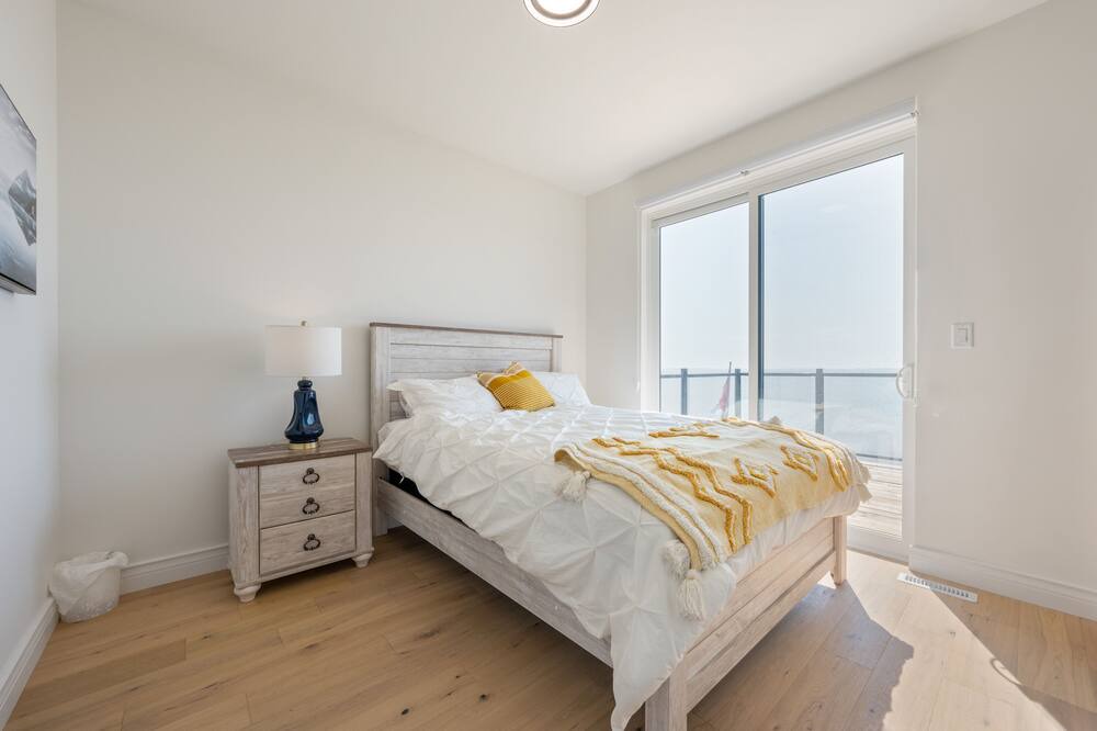 Photo of Bedroom in Port Rowan