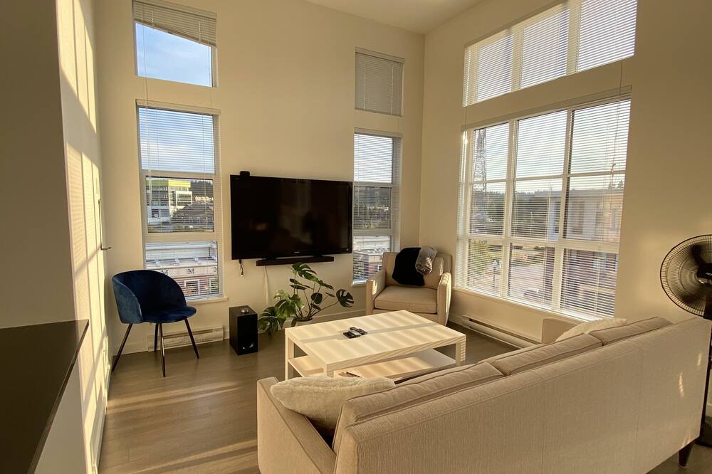 Photo of Livingroom in Rosemary Heights Central