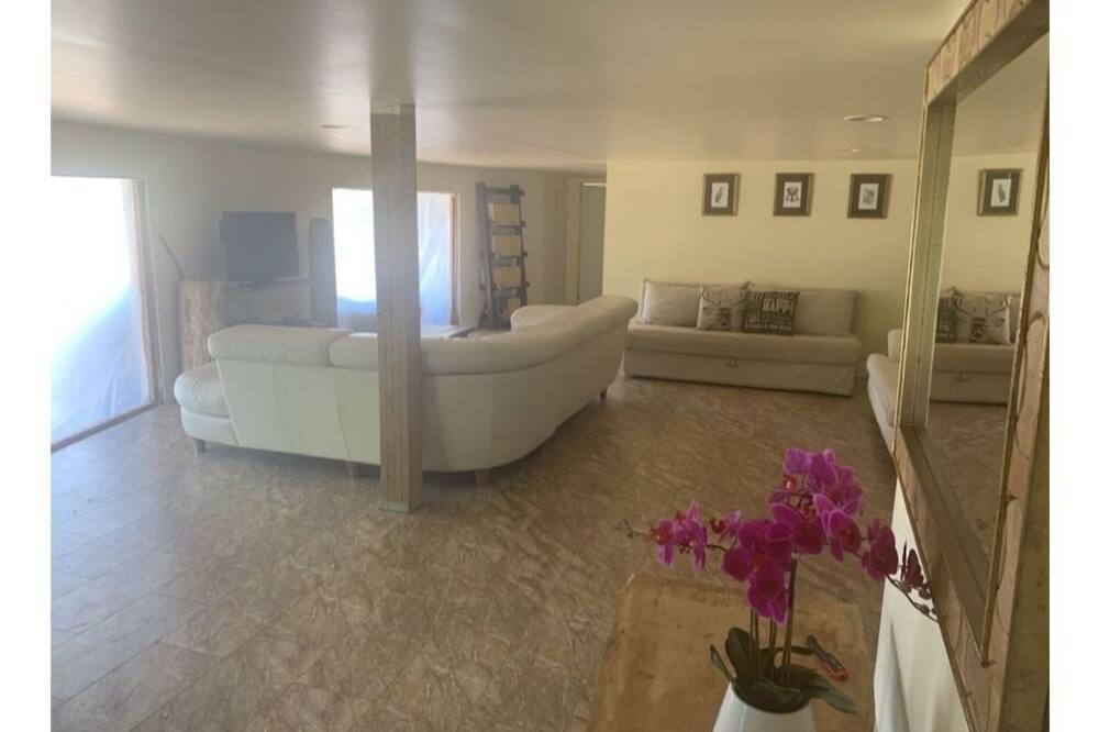 Photo of Livingroom in Pitt Meadows