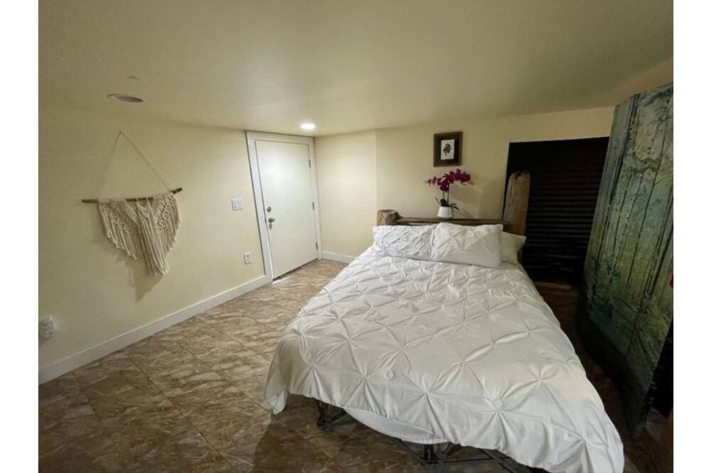 Photo of Bedroom in Pitt Meadows