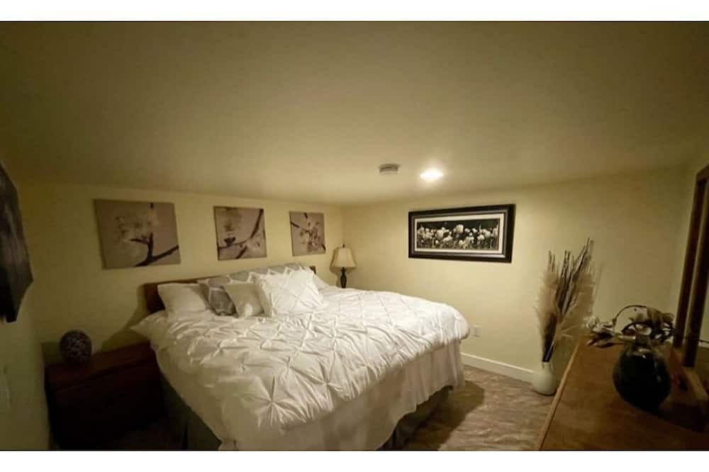 Photo of Bedroom in Pitt Meadows