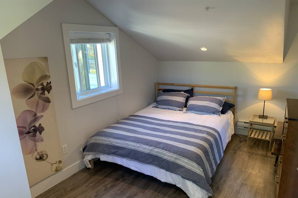 Photo of Bedroom in Riley Park