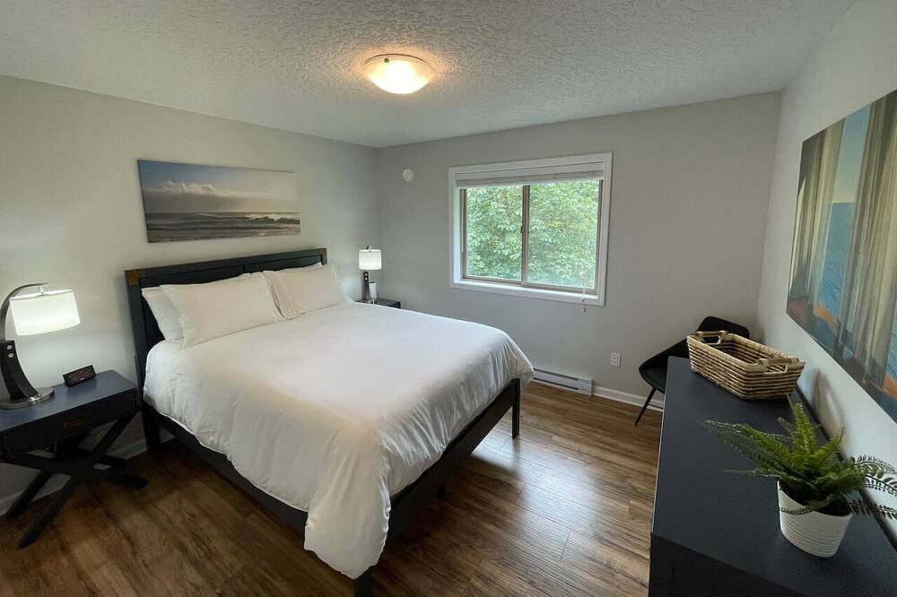 Photo of Bedroom in Comox