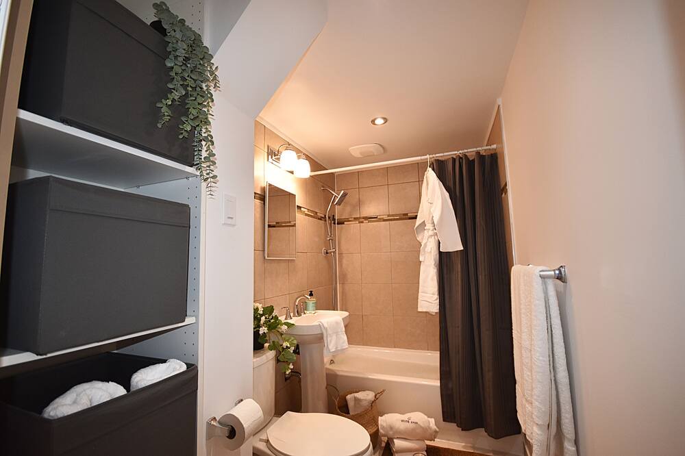 Photo of Bathroom in Little Italy