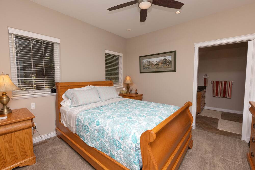 Photo of Bedroom in Black Creek