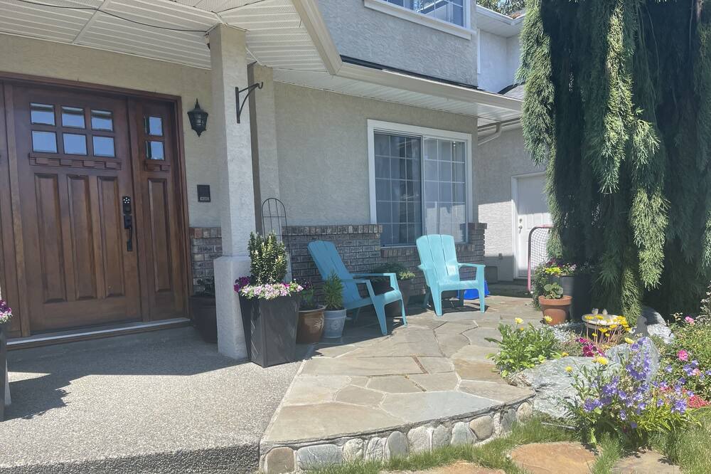 Photo of Patio Balcony in Saanich West