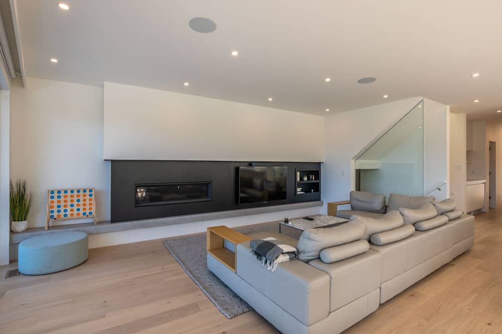 Photo of Livingroom in Okanagan-Similkameen