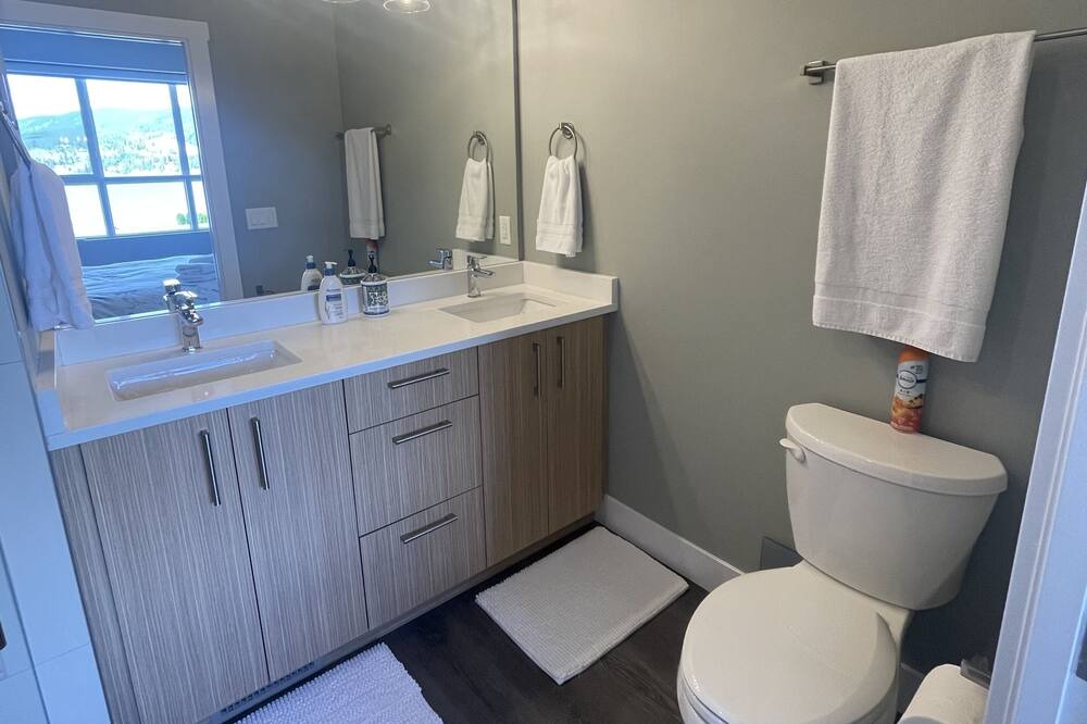 Photo of Bathroom in Central Okanagan