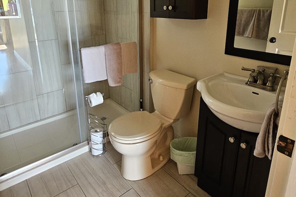 Photo of Bathroom in Coal Harbour