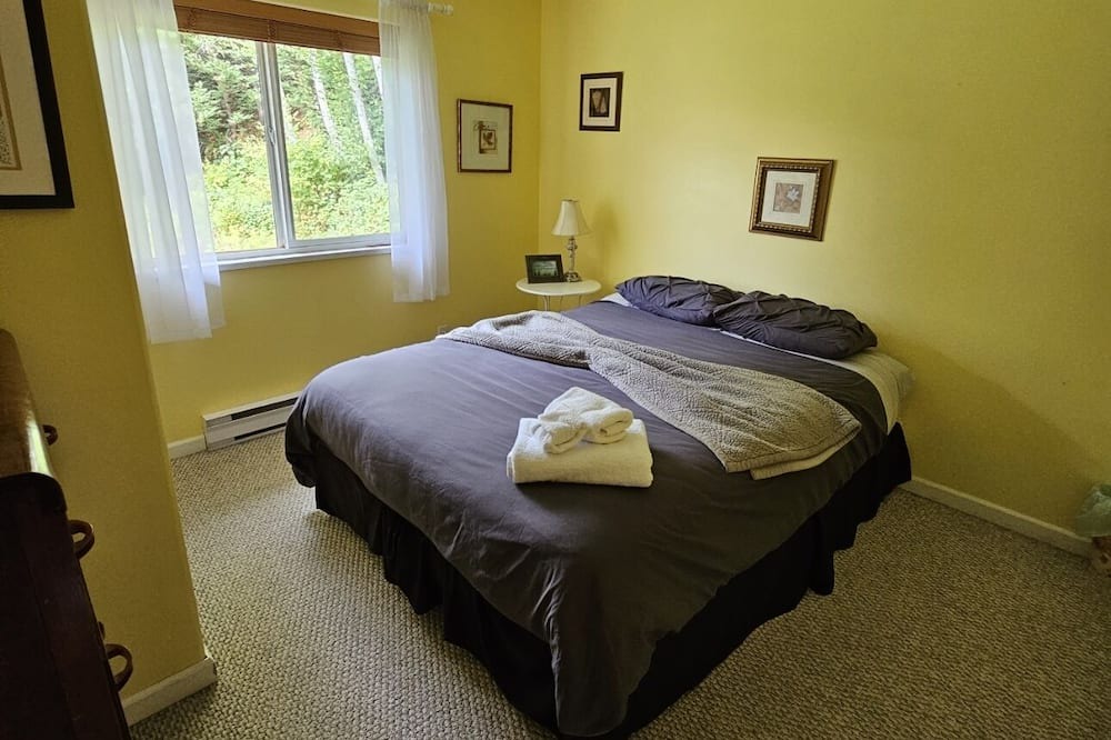 Photo of Bedroom in Coal Harbour