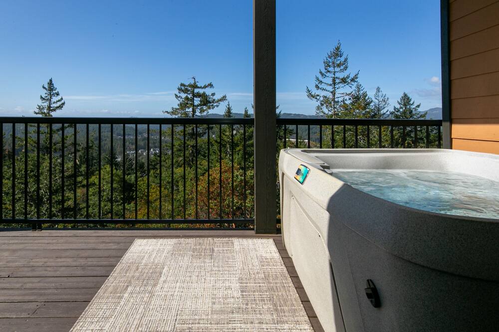 Photo of Outdoor in Colwood