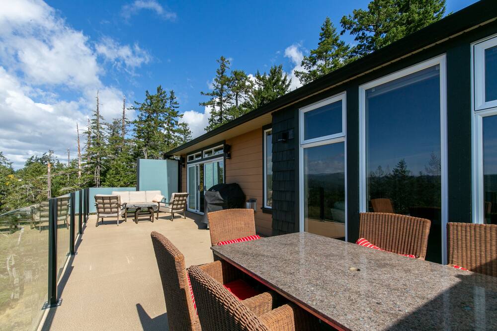 Photo of Outdoor in Colwood