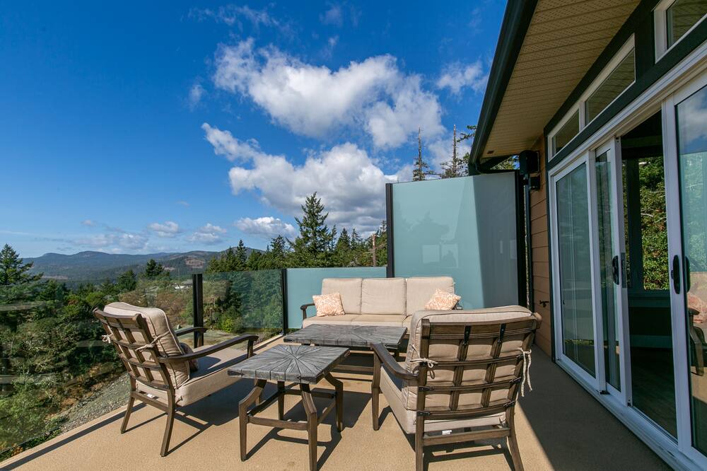 Photo of Outdoor in Colwood