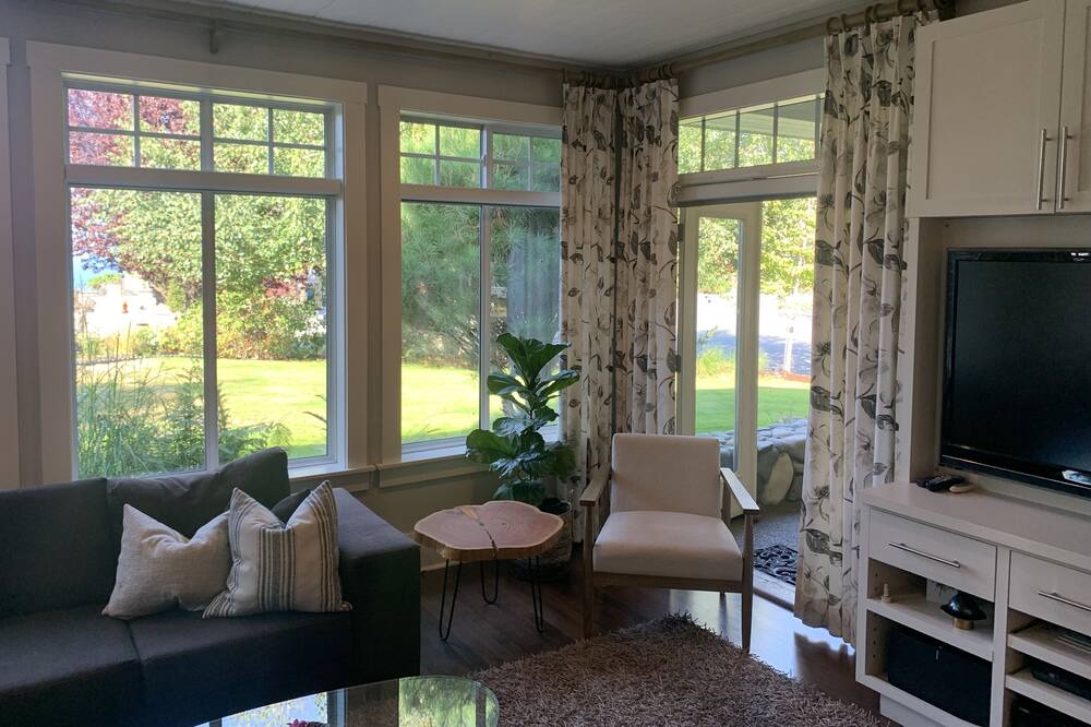 Photo of Livingroom in Regional District of Nanaimo
