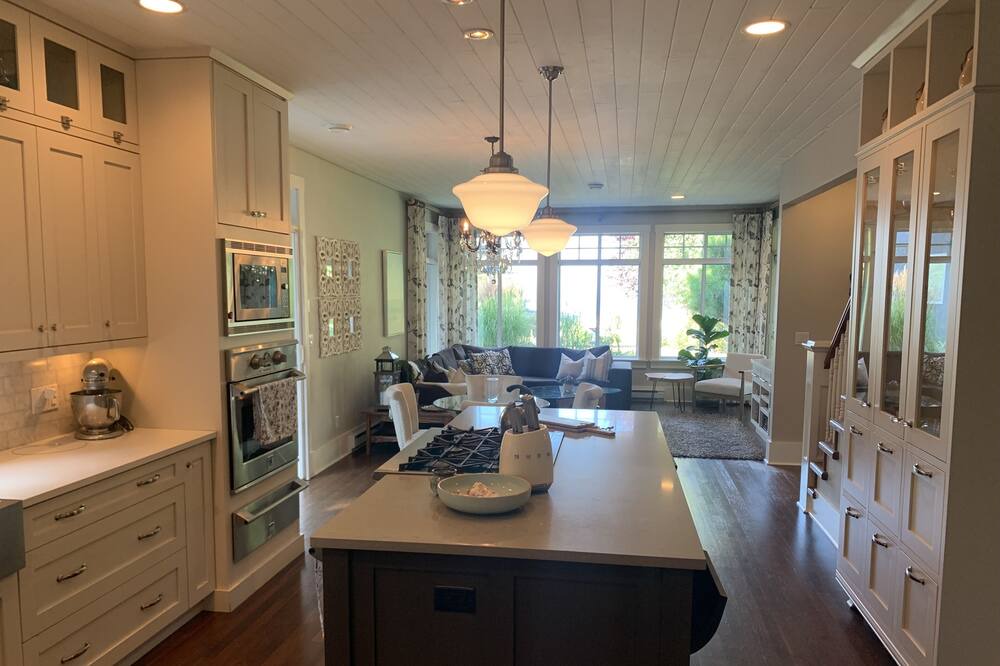 Photo of Kitchen in Regional District of Nanaimo