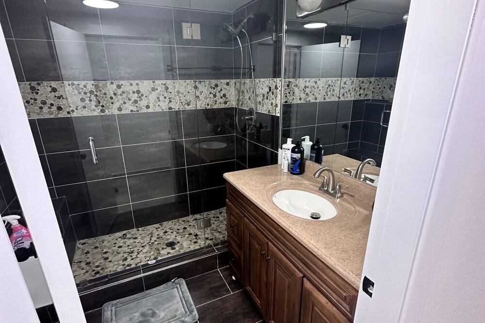 Photo of Bathroom in Delta