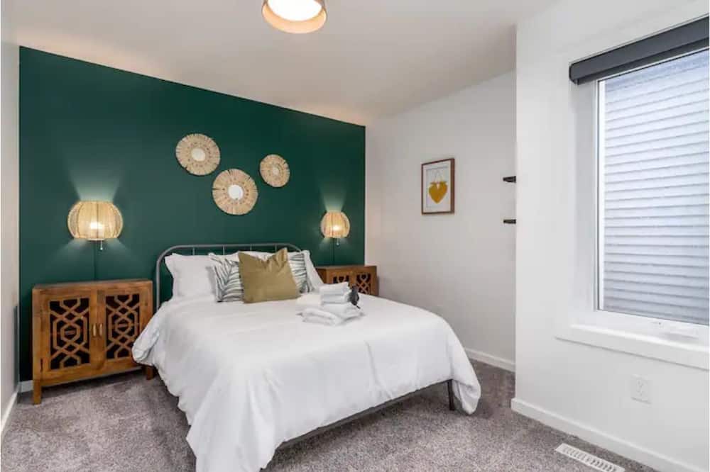 Photo of Bedroom in Northwest Edmonton