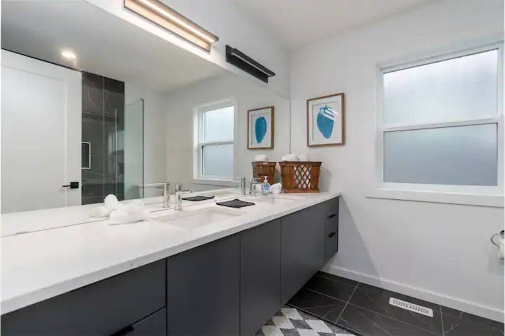 Photo of Bathroom in Northwest Edmonton