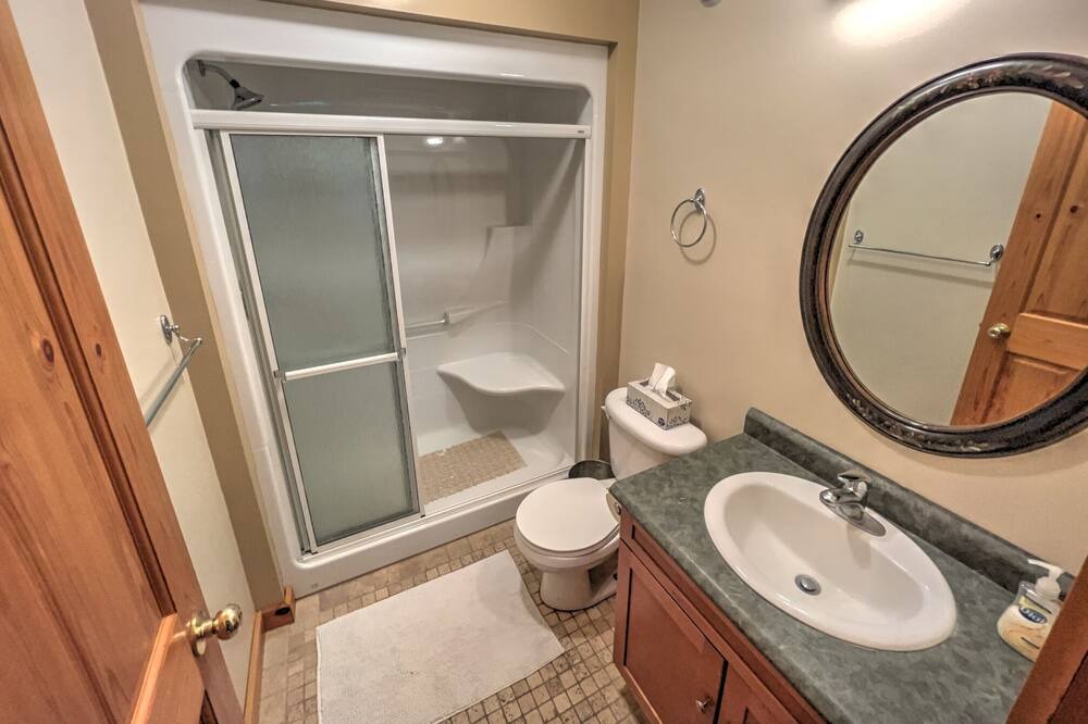 Photo of Bathroom in Rideau Lakes