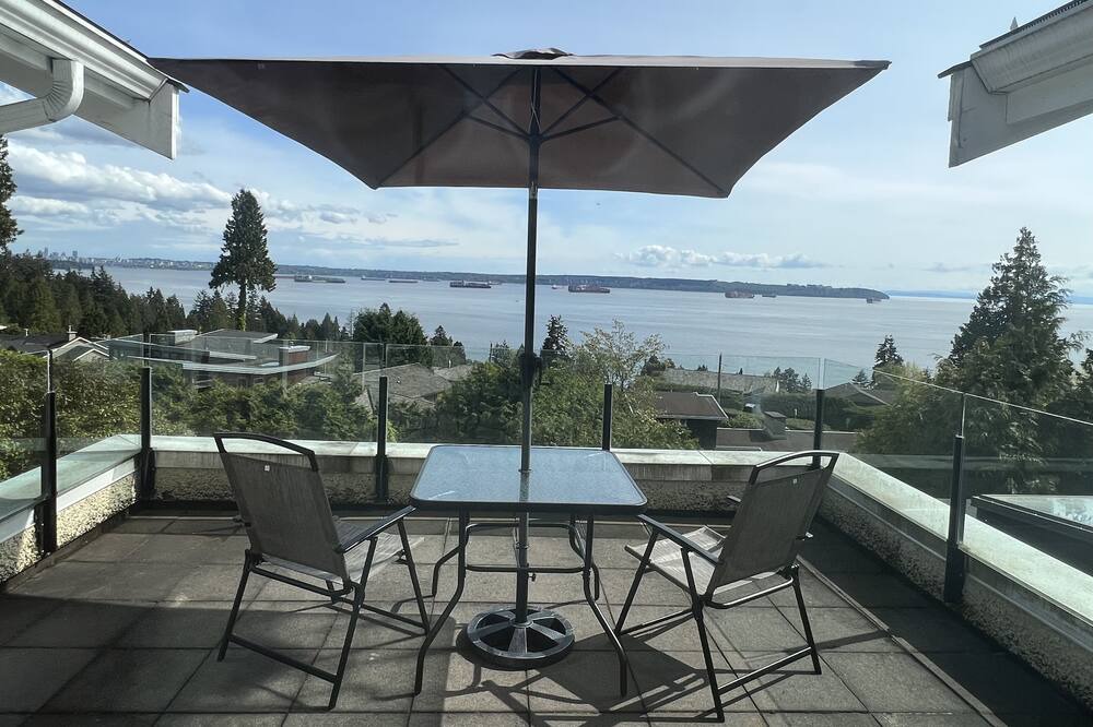 Photo of Outdoor in West Vancouver