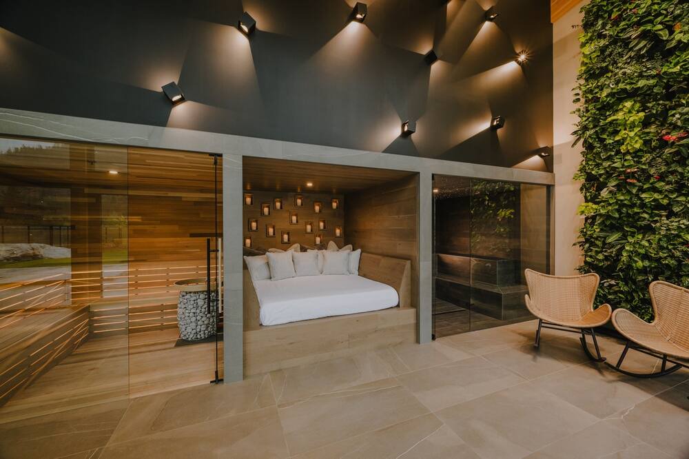 Photo of Bedroom in Sea to Sky Highway