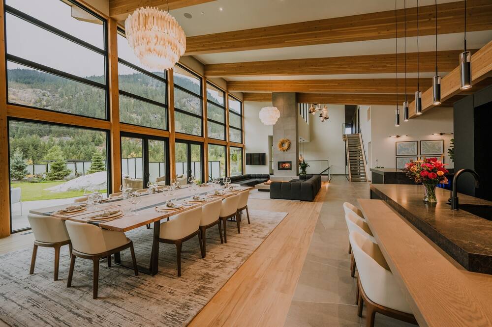 Photo of Bedroom in Sea to Sky Highway