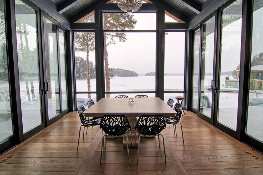 Photo of Bedroom in Muskoka Lakes