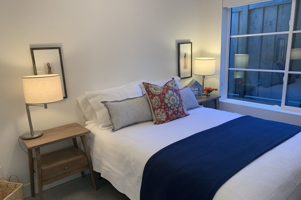 Photo of Bedroom in Canyon Heights