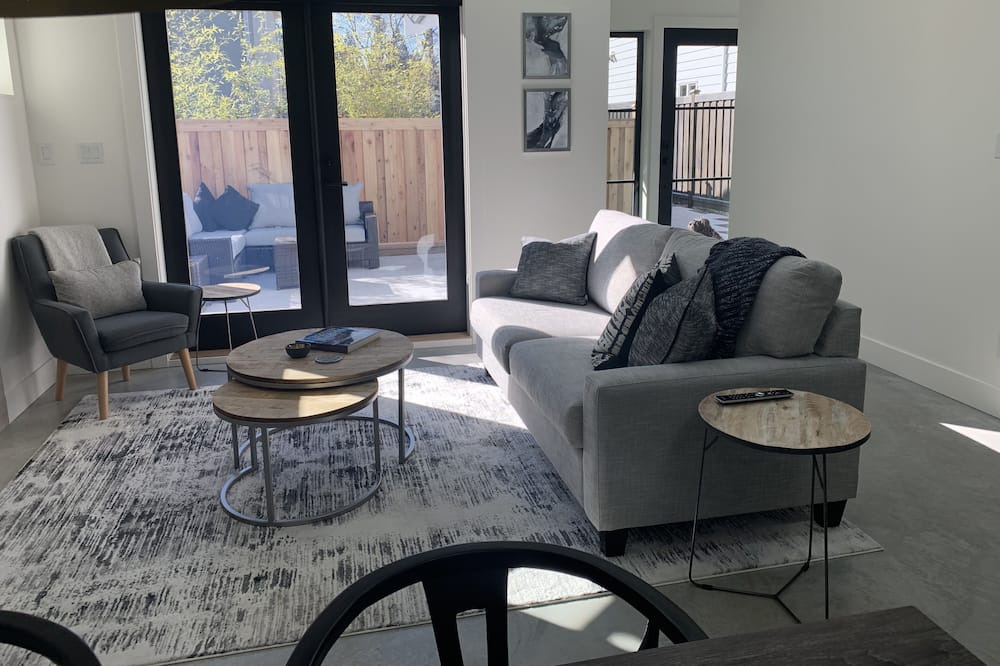 Photo of Livingroom in Canyon Heights