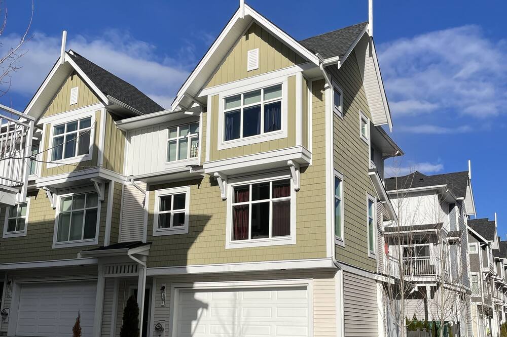 Photo of Outdoor in Maple Ridge