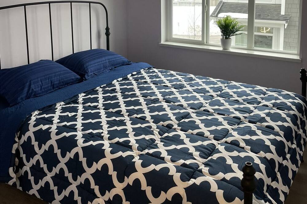 Photo of Bedroom in Maple Ridge