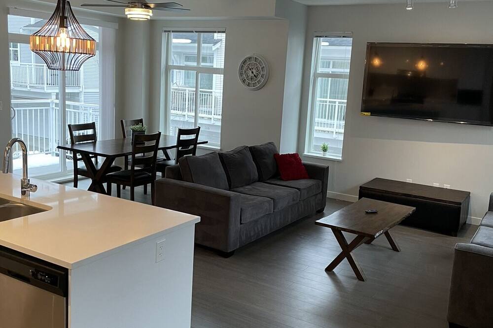 Photo of Livingroom in Maple Ridge