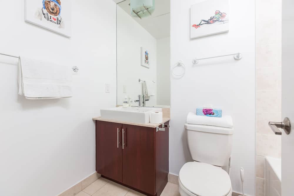 Photo of Bathroom in CityPlace
