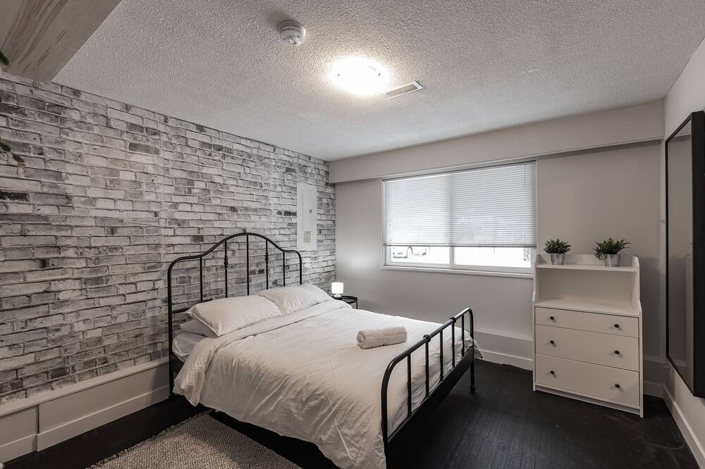 Photo of Bedroom in Squamish