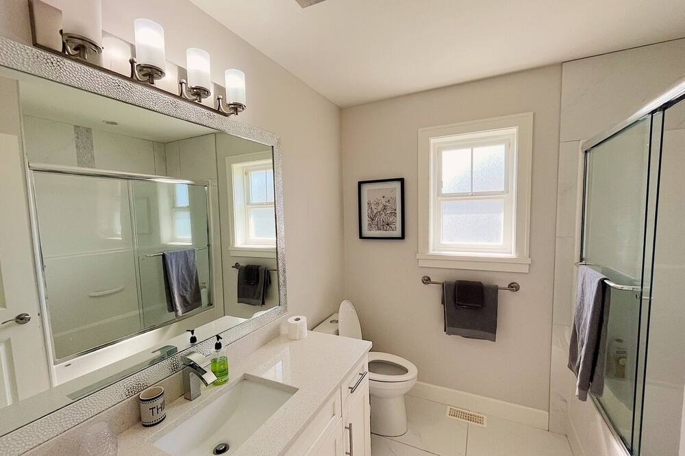 Photo of Bathroom in Bear Mountain Resort
