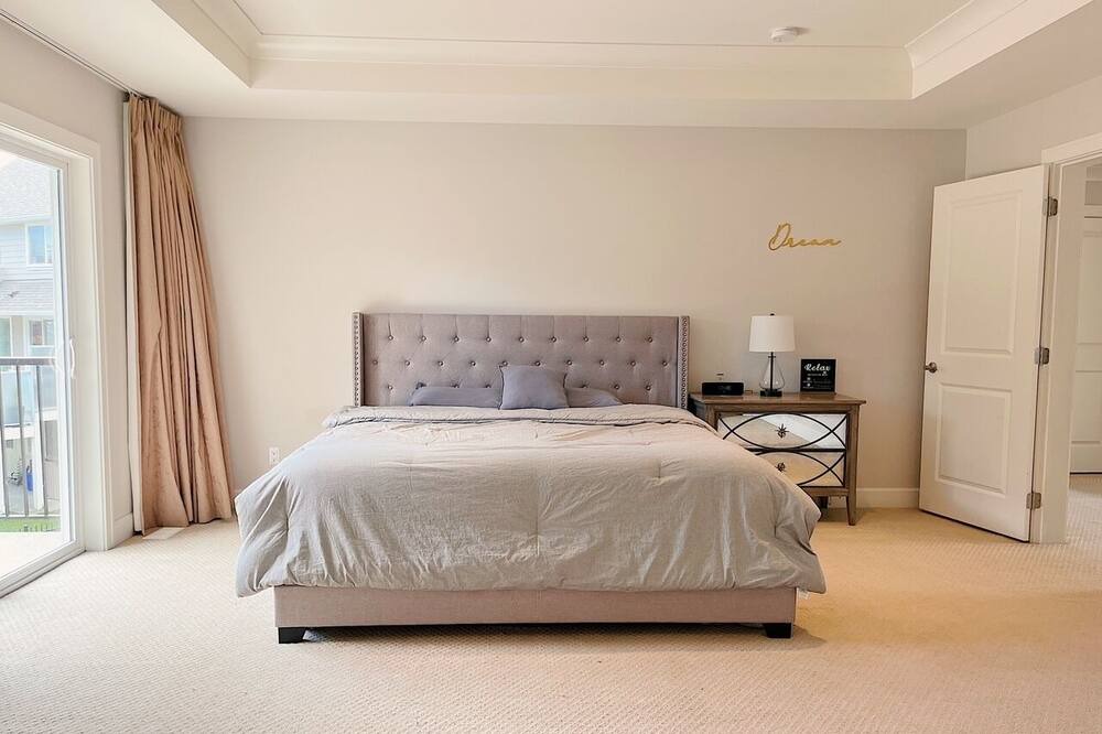 Photo of Bedroom in Bear Mountain Resort