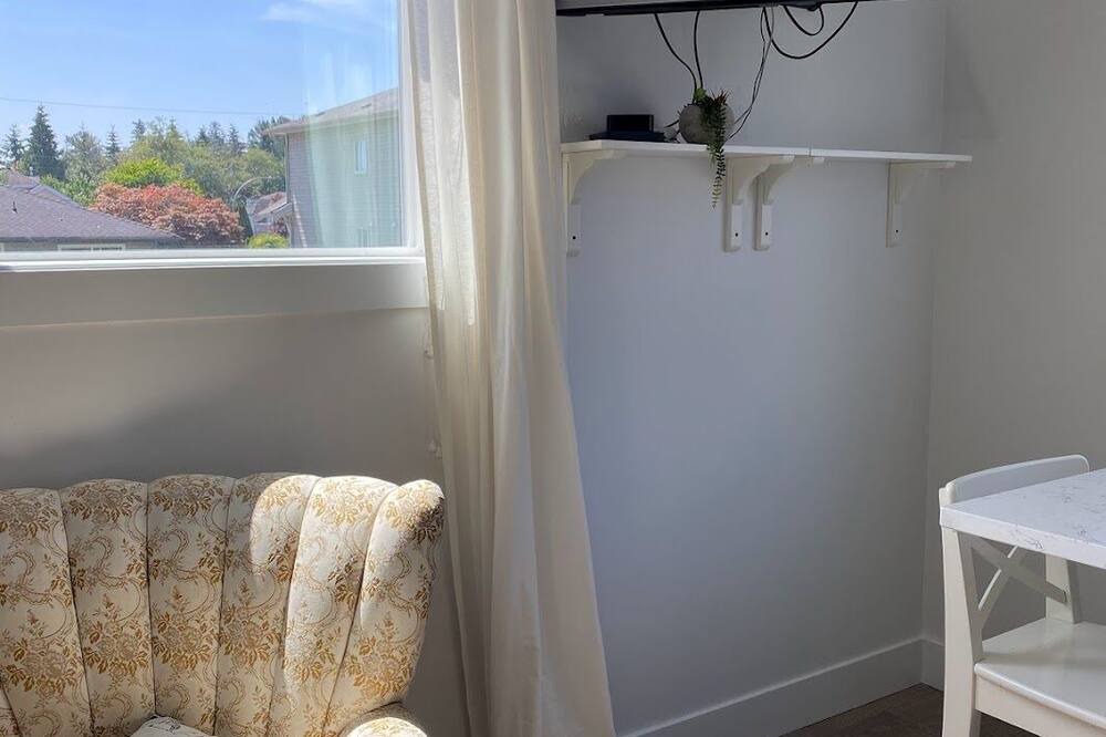 Photo of Livingroom in Port Coquitlam