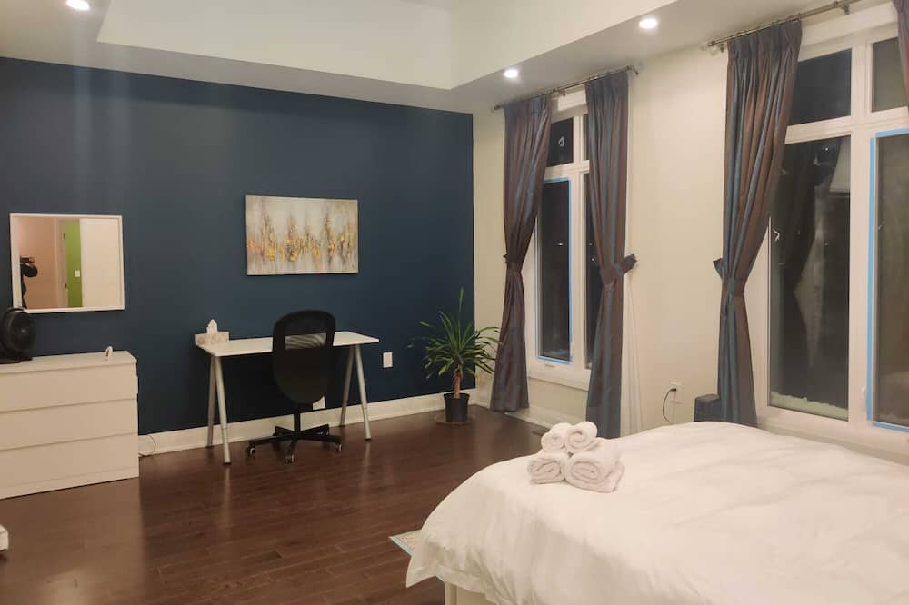 Photo of Bedroom in Pickering