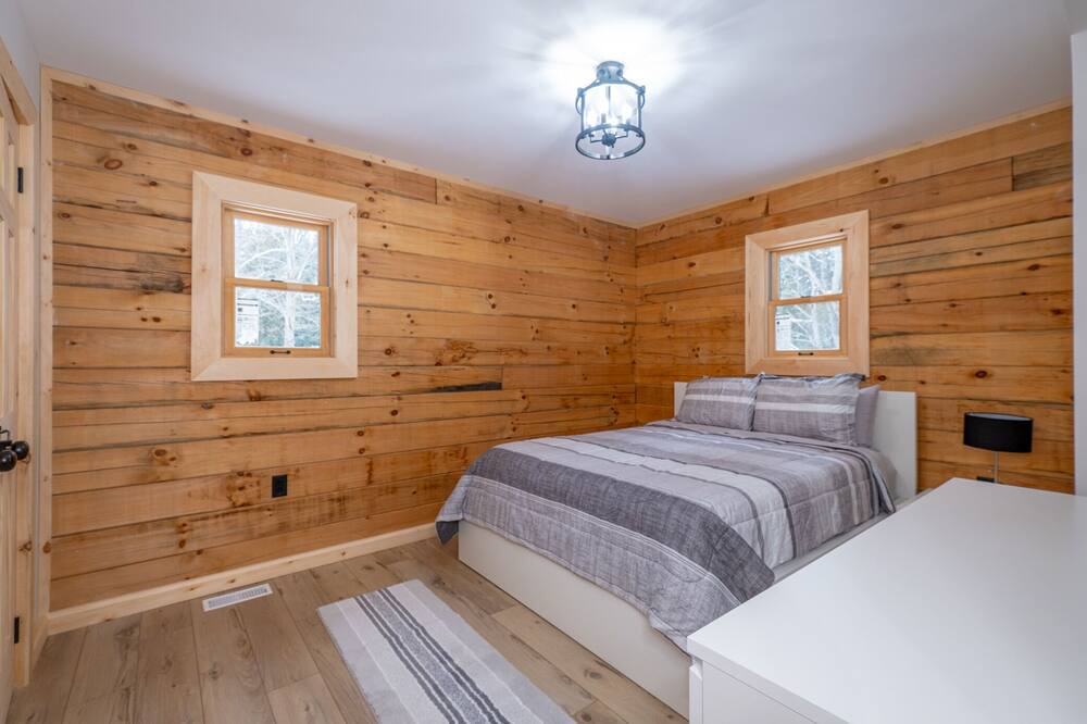 Photo of Bedroom in Burnt River