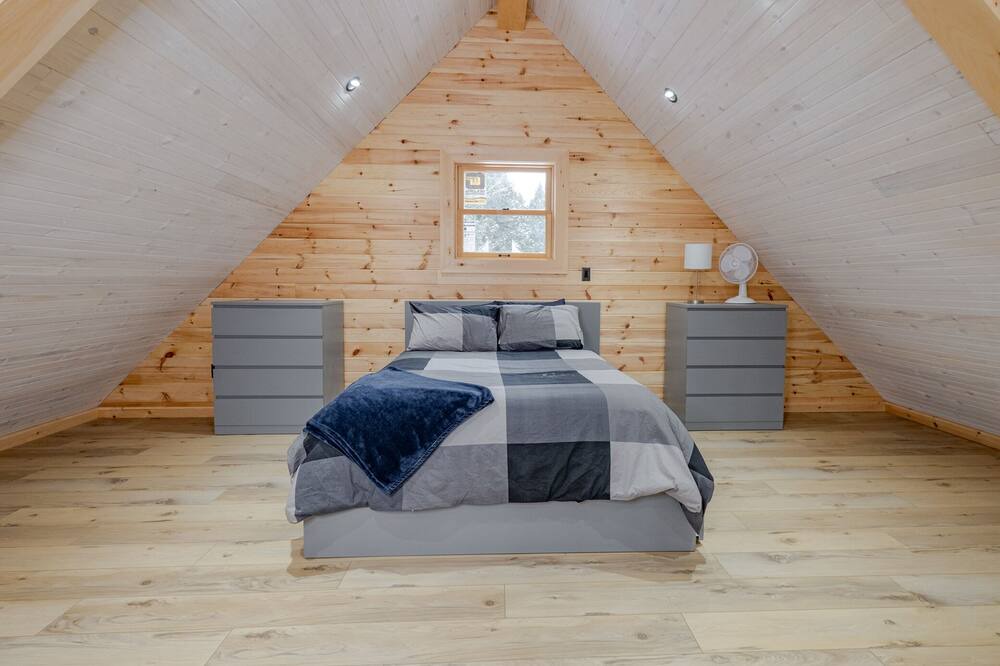 Photo of Bedroom in Burnt River