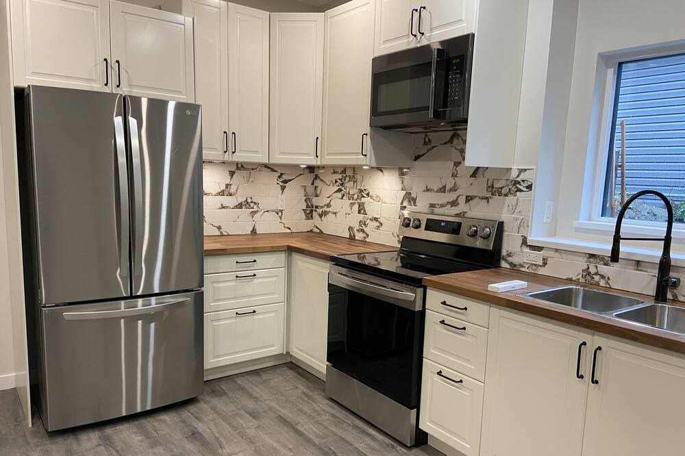 Photo of Kitchen in Madeira Park