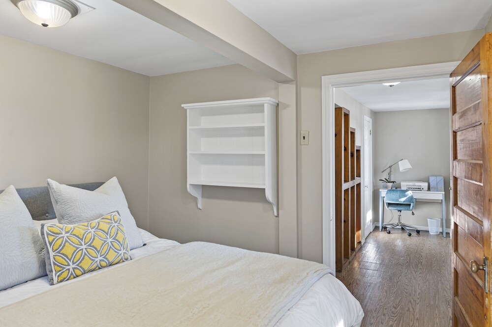 Photo of Bedroom in Bracebridge
