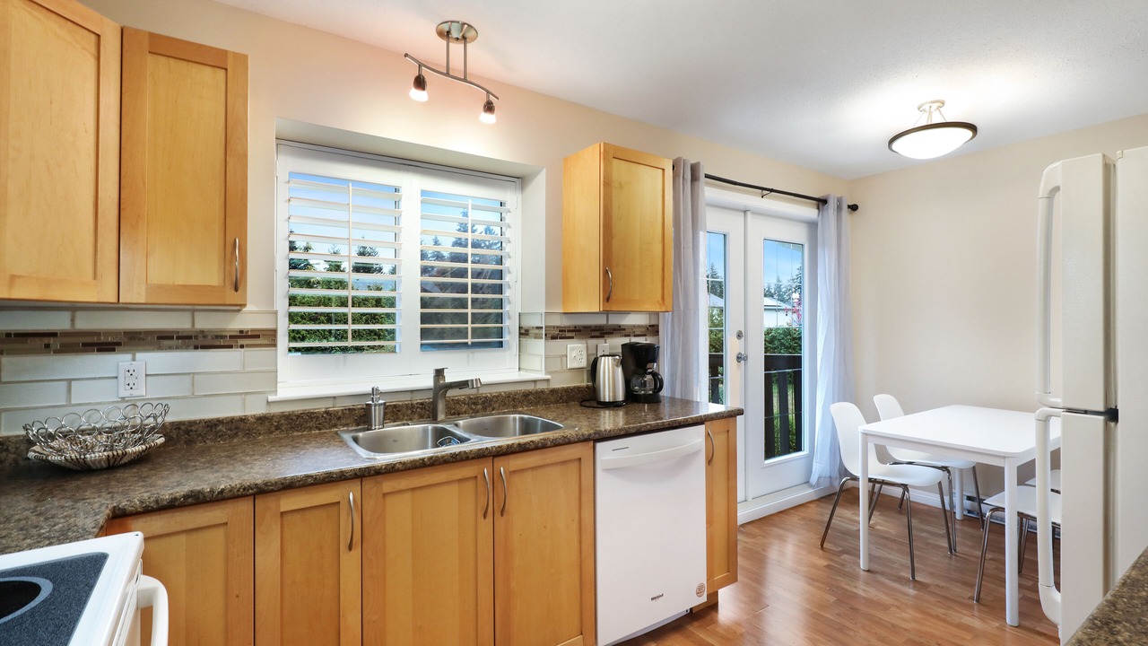 Photo of Kitchen in Courtenay