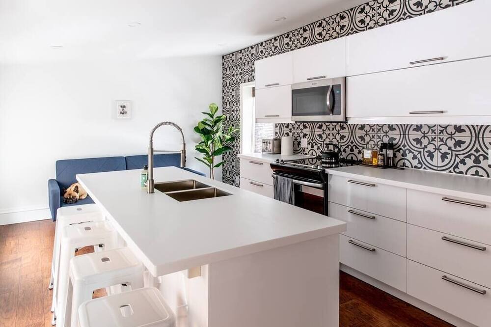 Photo of Bedroom in Central Hamilton