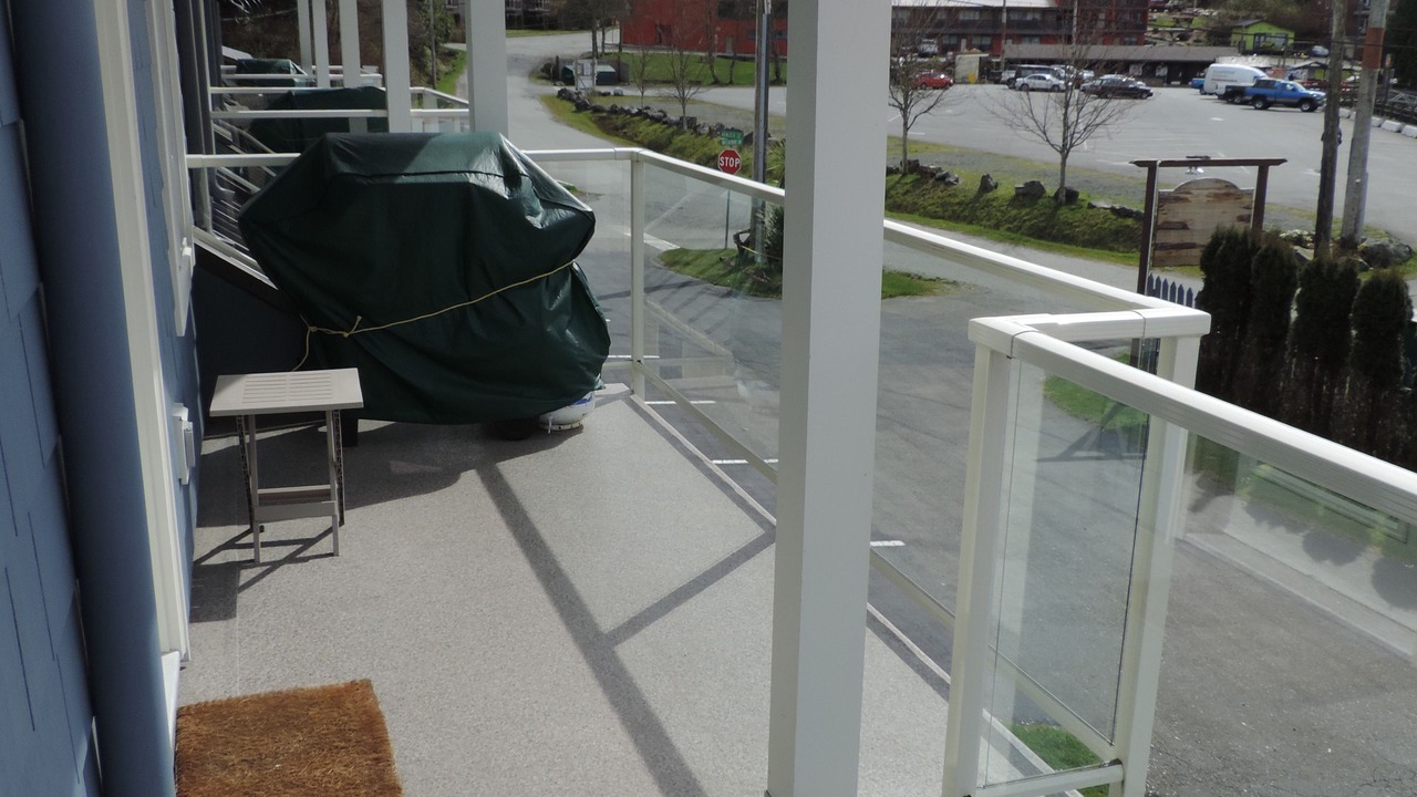 Photo of Patio Balcony in Ucluelet