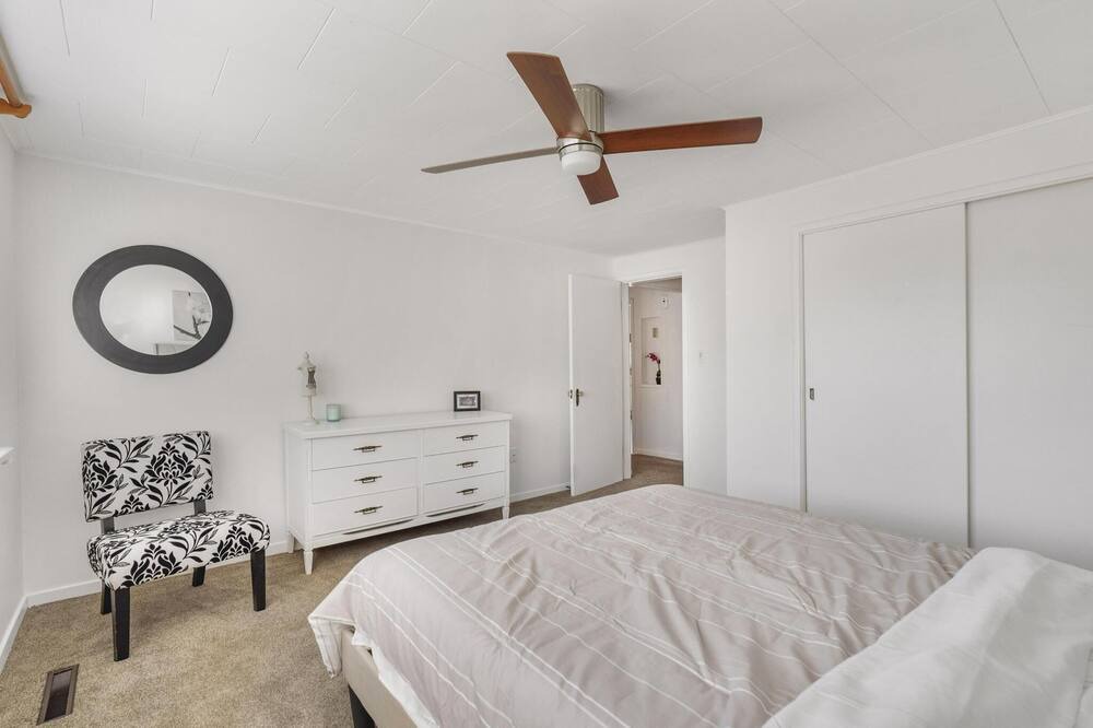 Photo of Bedroom in White Rock